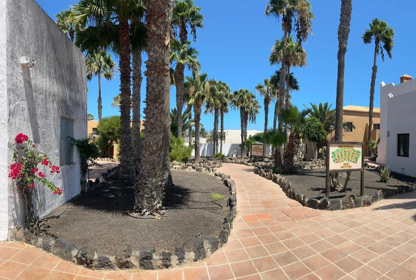 Apartamentos Gala Corralejo 0*,  Spain